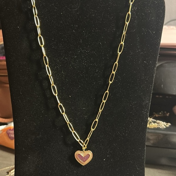 Melania Clara paperclip chain necklace with crystal heart - Picture 2 of 3